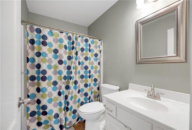 1219 S Countryview Lane, Warrensburg, MO 64093