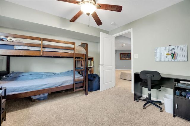 1219 S Countryview Lane, Warrensburg, MO 64093