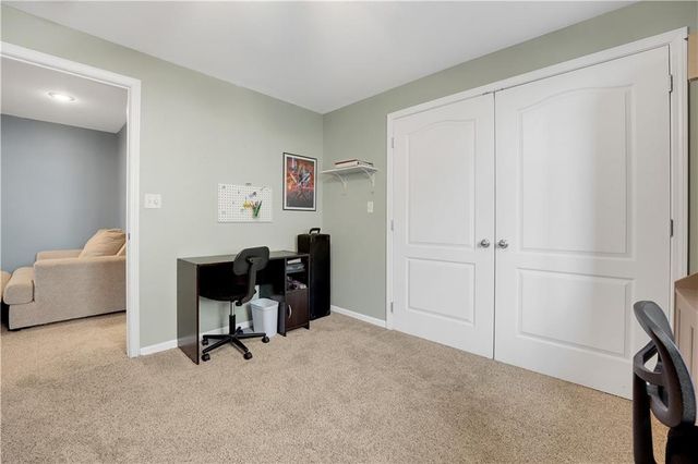 1219 S Countryview Lane, Warrensburg, MO 64093