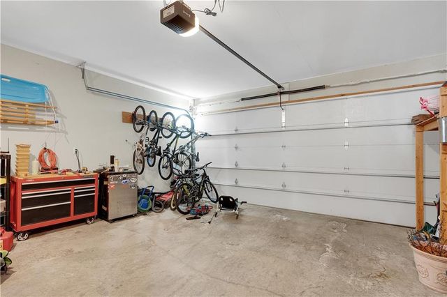 1219 S Countryview Lane, Warrensburg, MO 64093