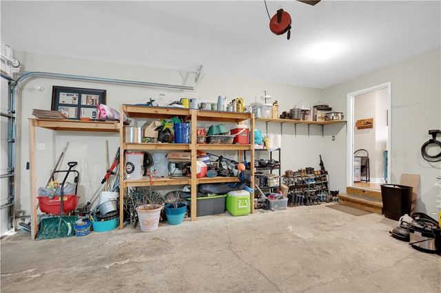 1219 S Countryview Lane, Warrensburg, MO 64093