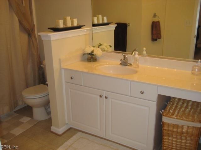 2409 Old Greenbrier RD, Chesapeake, VA 23325