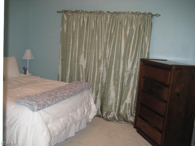 2409 Old Greenbrier RD, Chesapeake, VA 23325