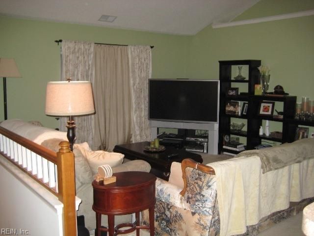2409 Old Greenbrier RD, Chesapeake, VA 23325