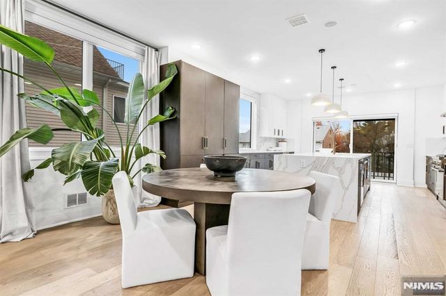 38 Hudson Avenue, Edgewater, NJ 07020