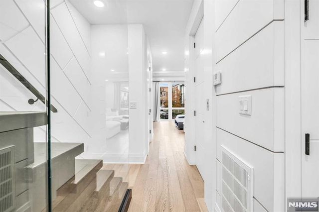 38 Hudson Avenue, Edgewater, NJ 07020