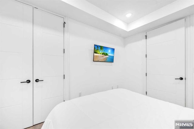 38 Hudson Avenue, Edgewater, NJ 07020