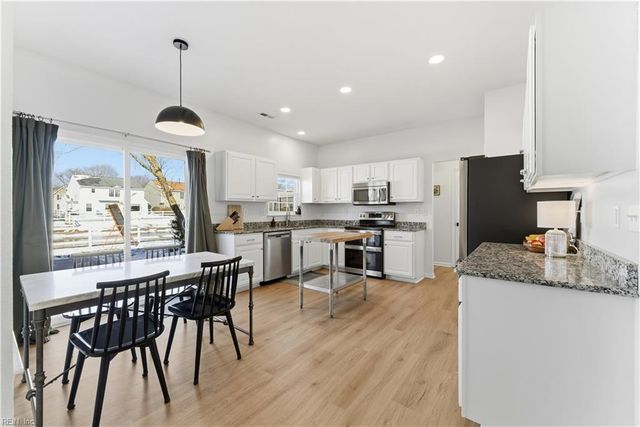 1869 Somersby LN, Virginia Beach, VA 23456