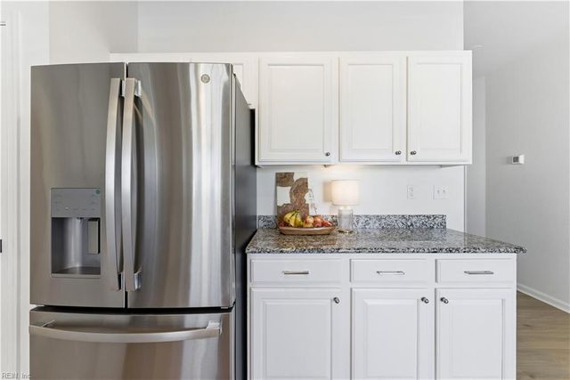 1869 Somersby LN, Virginia Beach, VA 23456