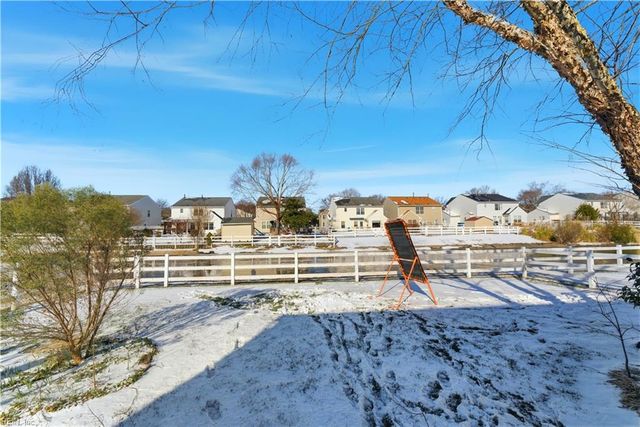 1869 Somersby LN, Virginia Beach, VA 23456