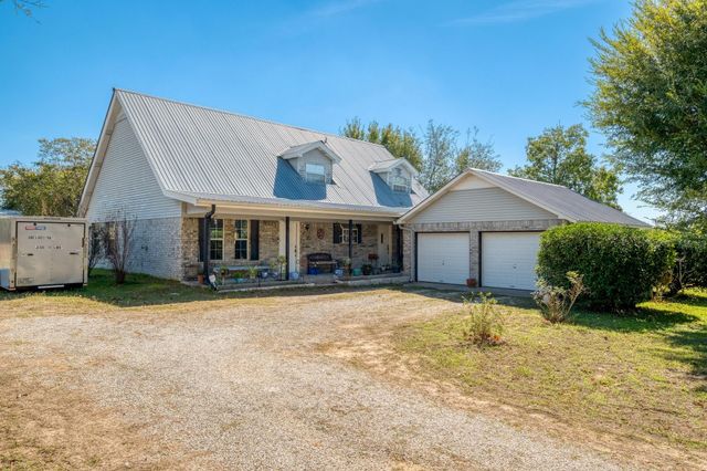 153 Pleasant Grove RD, Elgin, TX 78621