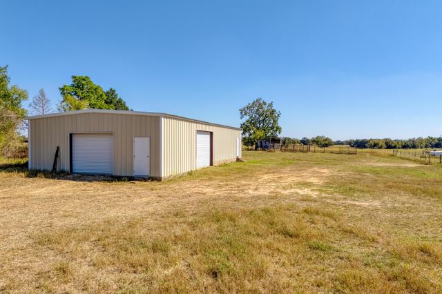 153 Pleasant Grove RD, Elgin, TX 78621