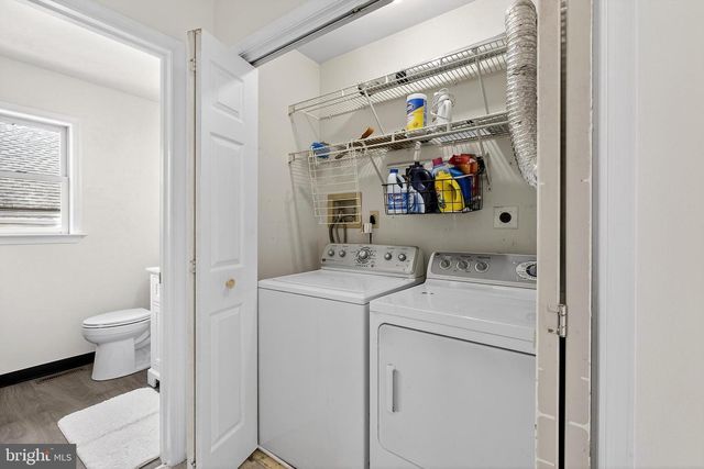 558 UPLAND ST, Pottstown, PA 19464