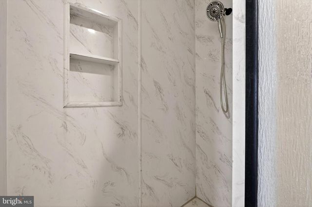 558 UPLAND ST, Pottstown, PA 19464