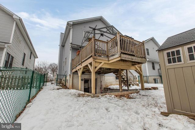 558 UPLAND ST, Pottstown, PA 19464