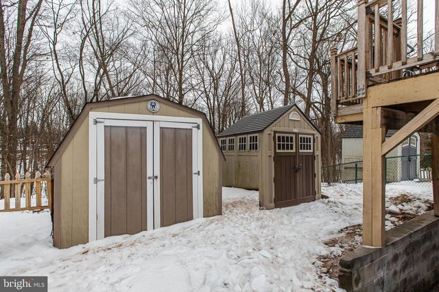 558 UPLAND ST, Pottstown, PA 19464