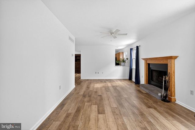 558 UPLAND ST, Pottstown, PA 19464