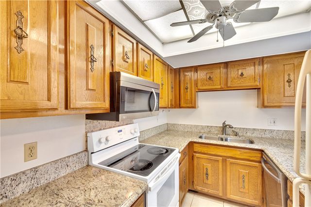 1901 Indian River Boulevard 210D, Vero Beach, FL 32960