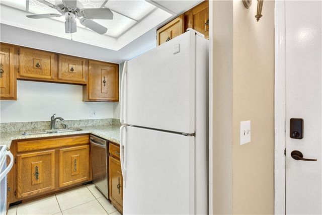 1901 Indian River Boulevard 210D, Vero Beach, FL 32960