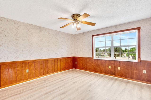 1901 Indian River Boulevard 210D, Vero Beach, FL 32960