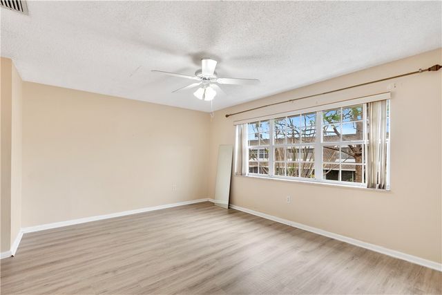 1901 Indian River Boulevard 210D, Vero Beach, FL 32960