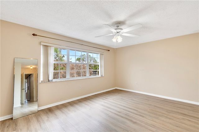 1901 Indian River Boulevard 210D, Vero Beach, FL 32960