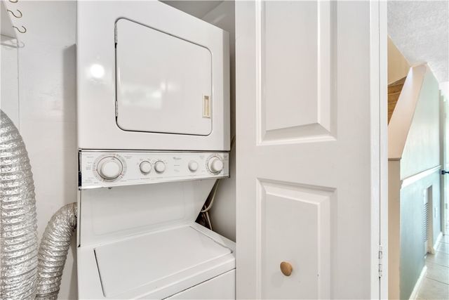 1901 Indian River Boulevard 210D, Vero Beach, FL 32960