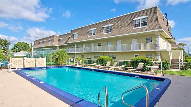 1901 Indian River Boulevard 210D, Vero Beach, FL 32960