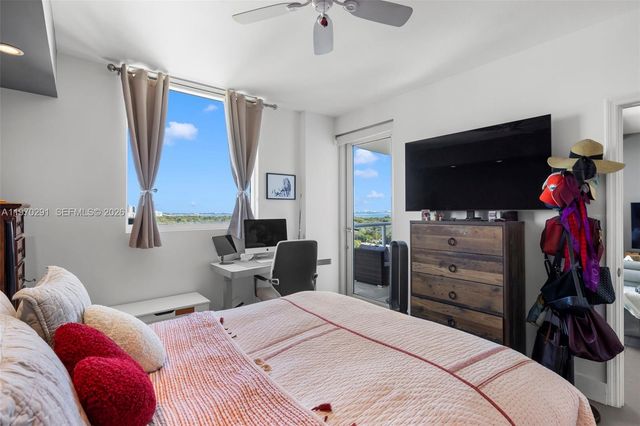 1401 SW 22nd St 1503, Miami, FL 33145