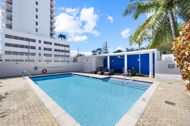 1401 SW 22nd St 1503, Miami, FL 33145