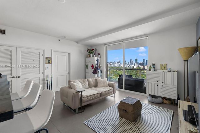 1401 SW 22nd St 1503, Miami, FL 33145