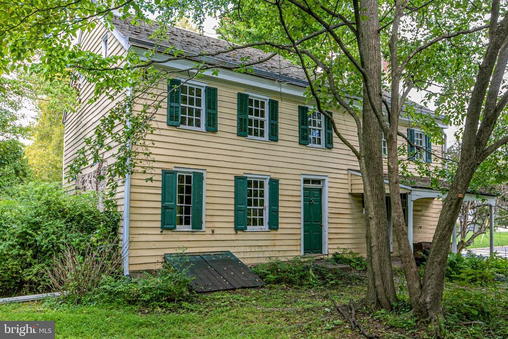 2071 PENNINGTON RD, EWING, NJ 08618 — exterior