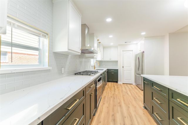 6119 S Braeswood Boulevard, Houston, TX 77096