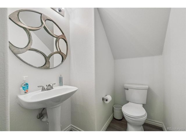 8302 Stonybridge Cir, Highlands Ranch, CO 80126