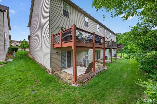 208 Prominence Lane, Lake St Louis, MO 63367