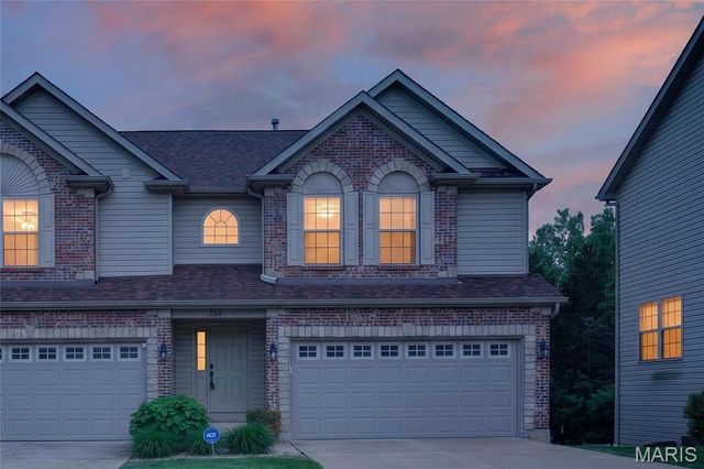 208 Prominence Lane, Lake St Louis, MO 63367