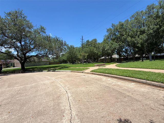 3930 Mill Rock Circle, Sugar Land, TX 77479