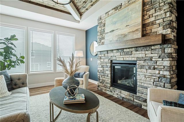 18375 W 205th Street, Spring Hill, KS 66083