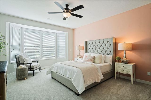 18375 W 205th Street, Spring Hill, KS 66083