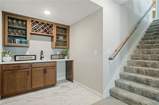 18375 W 205th Street, Spring Hill, KS 66083