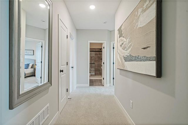 18375 W 205th Street, Spring Hill, KS 66083