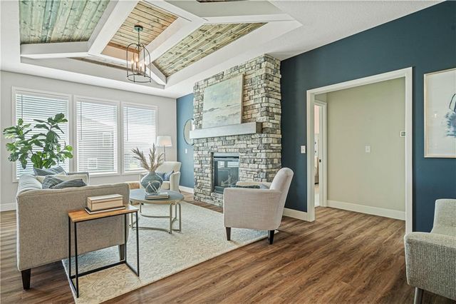 18375 W 205th Street, Spring Hill, KS 66083