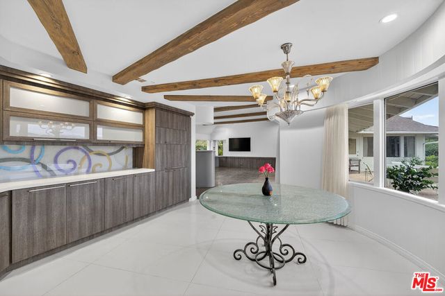 935 Linda Flora Drive, Los Angeles, CA 90049