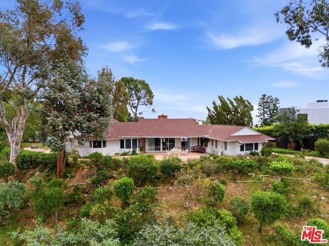 935 Linda Flora Drive, Los Angeles, CA 90049