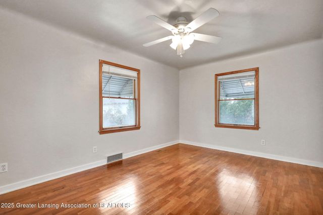 2009 Drexel Road, Lansing, MI 48915