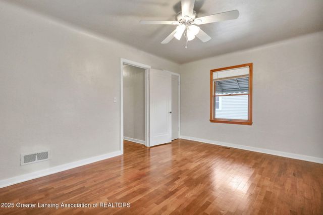 2009 Drexel Road, Lansing, MI 48915