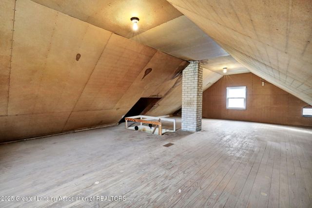 2009 Drexel Road, Lansing, MI 48915