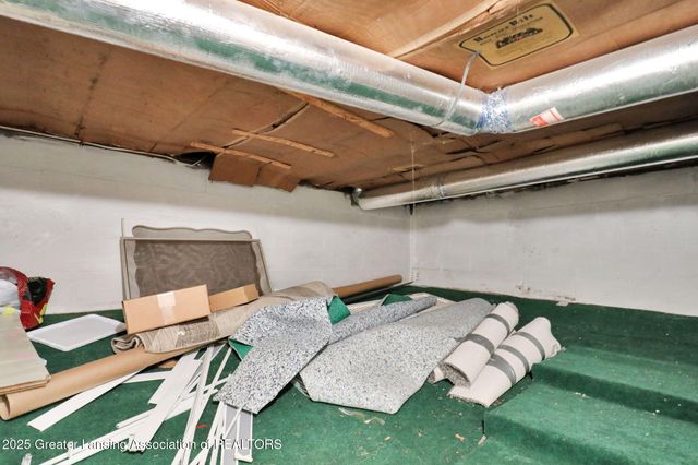 2009 Drexel Road, Lansing, MI 48915