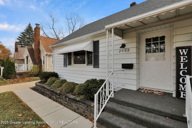 2009 Drexel Road, Lansing, MI 48915