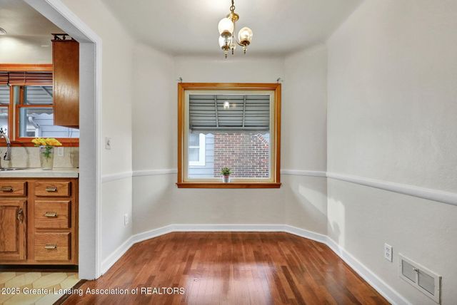 2009 Drexel Road, Lansing, MI 48915